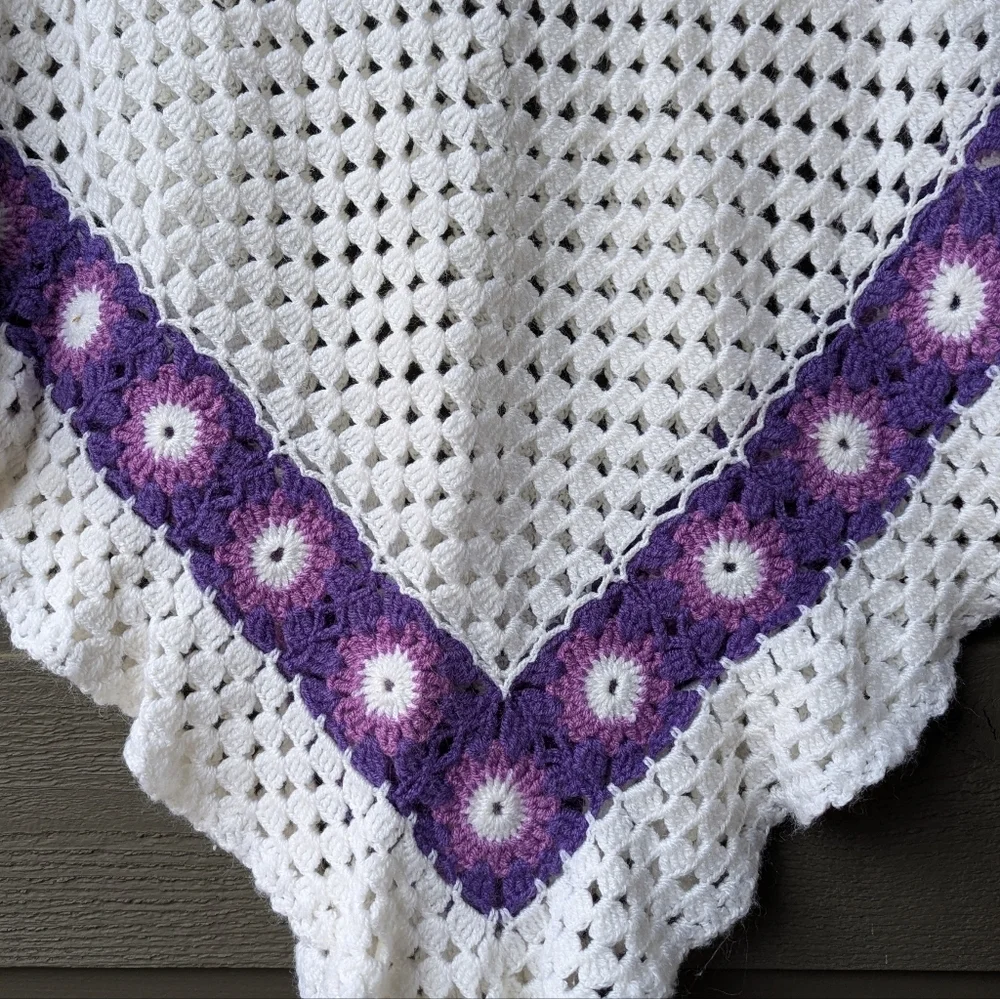 Handmade Knit Granny Square Border Pullover Shawl Poncho White Purple Lavender